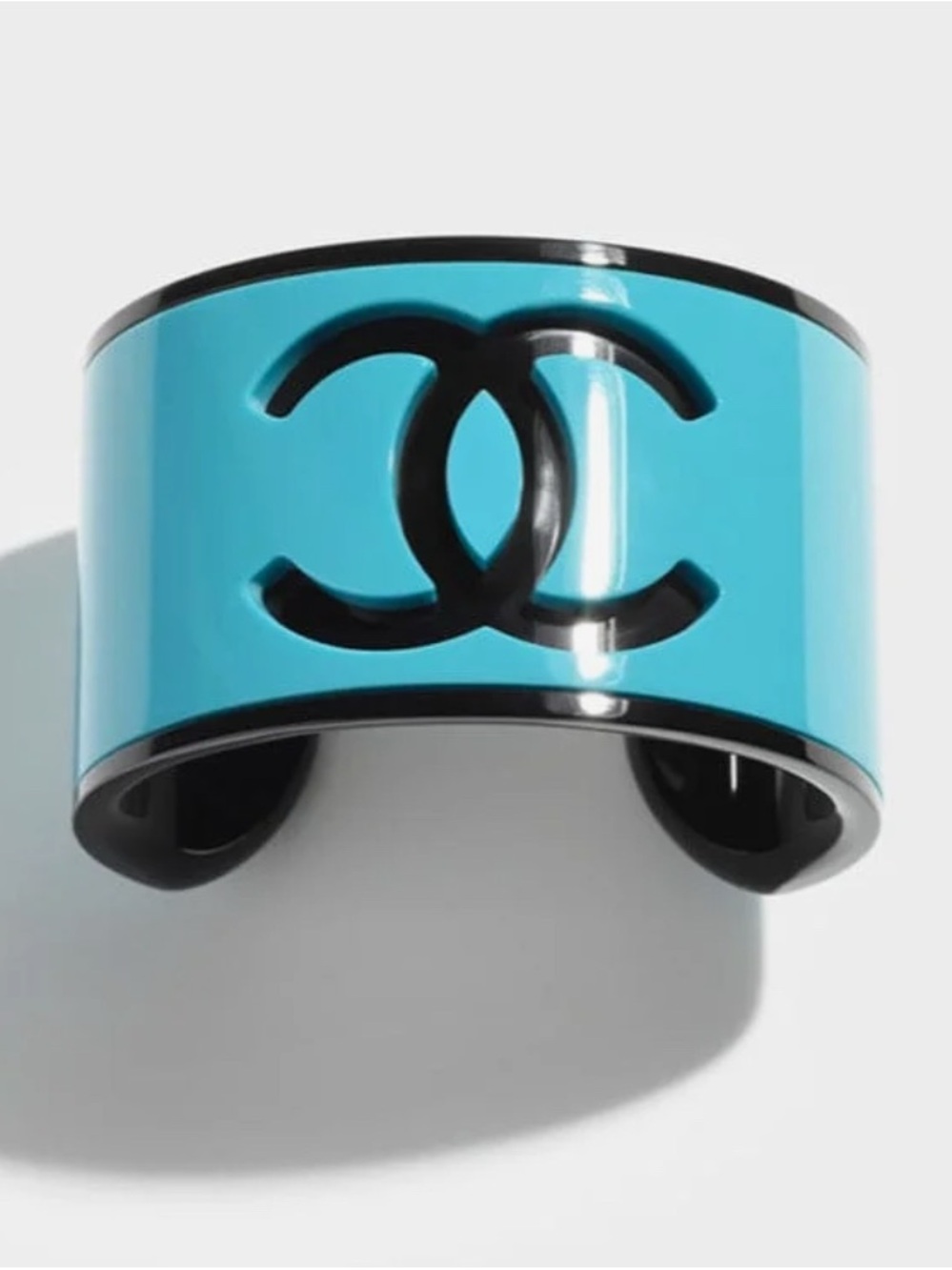 CHANEL Blue Resin Cuff with Black Interlocking CC - Picture 2 of 4